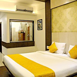 Grand Suite including pick up